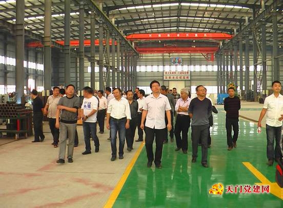 小板镇组织党员干部赴红安学习考察