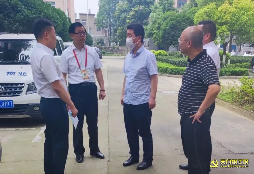 扎实开展“下基层、察民情、解民忧、暖民心”实践活动!王桂峰深入包保服务企业走访调研